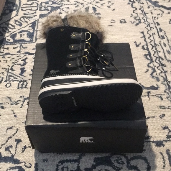 Sorel boot - Picture 2 of 4
